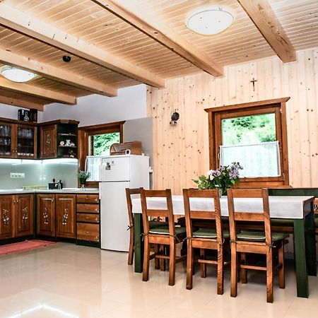 Central Chalet Varsag ภายนอก รูปภาพ